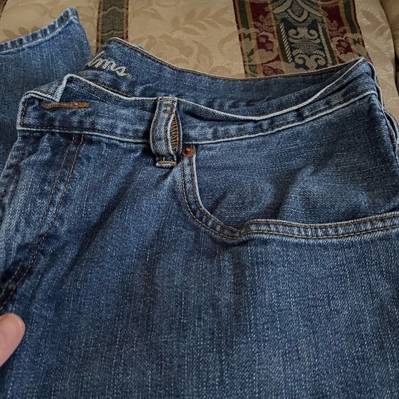 Men’s indigo palms by Tommy Bahama jeans. - Picture 3 of 7